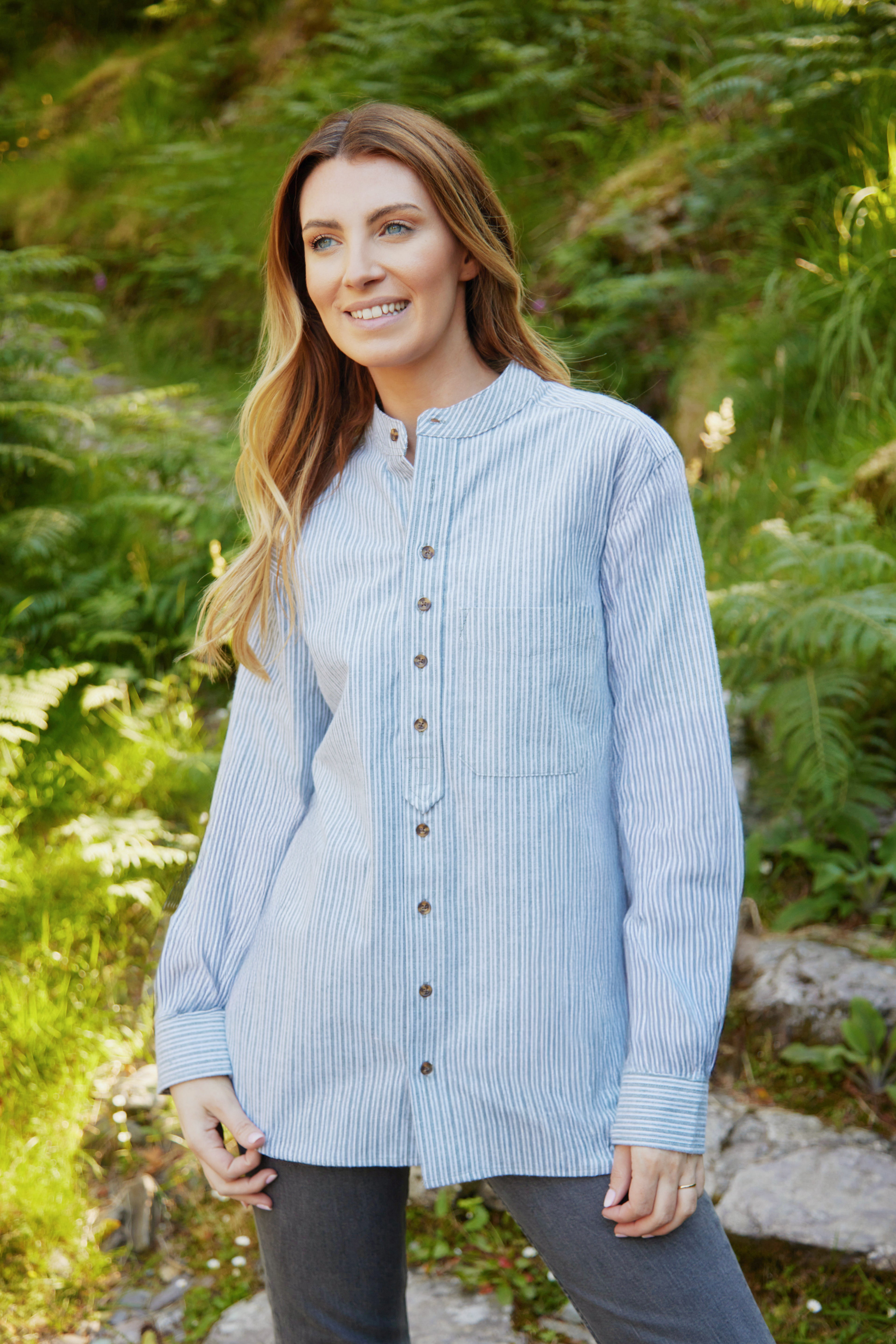 Vintage Grandfather Shirt mit Stehkragen Elfenbein Nadelstreifen