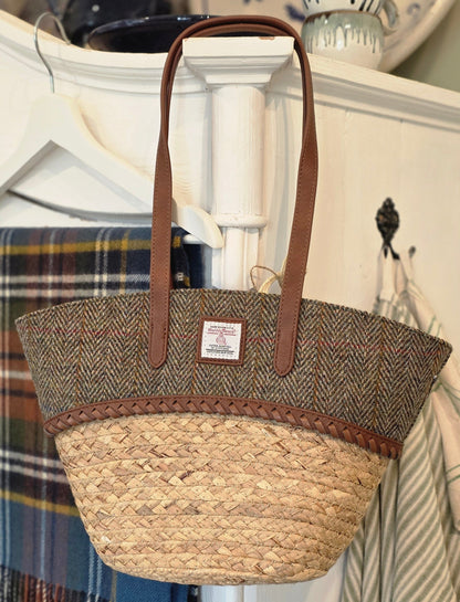 Straw Basket Bag mit Harris Tweed®