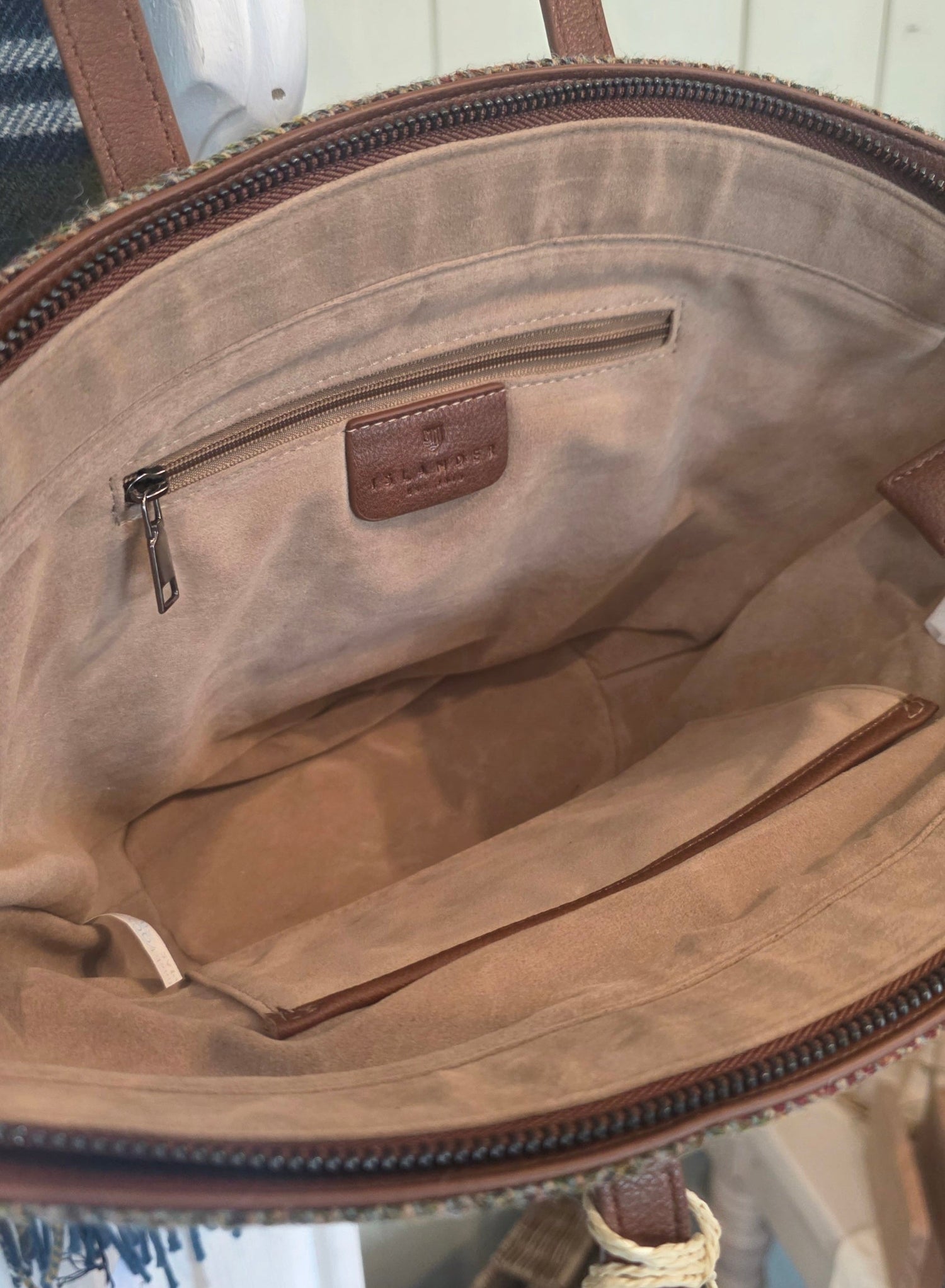 Straw Basket Bag mit Harris Tweed®