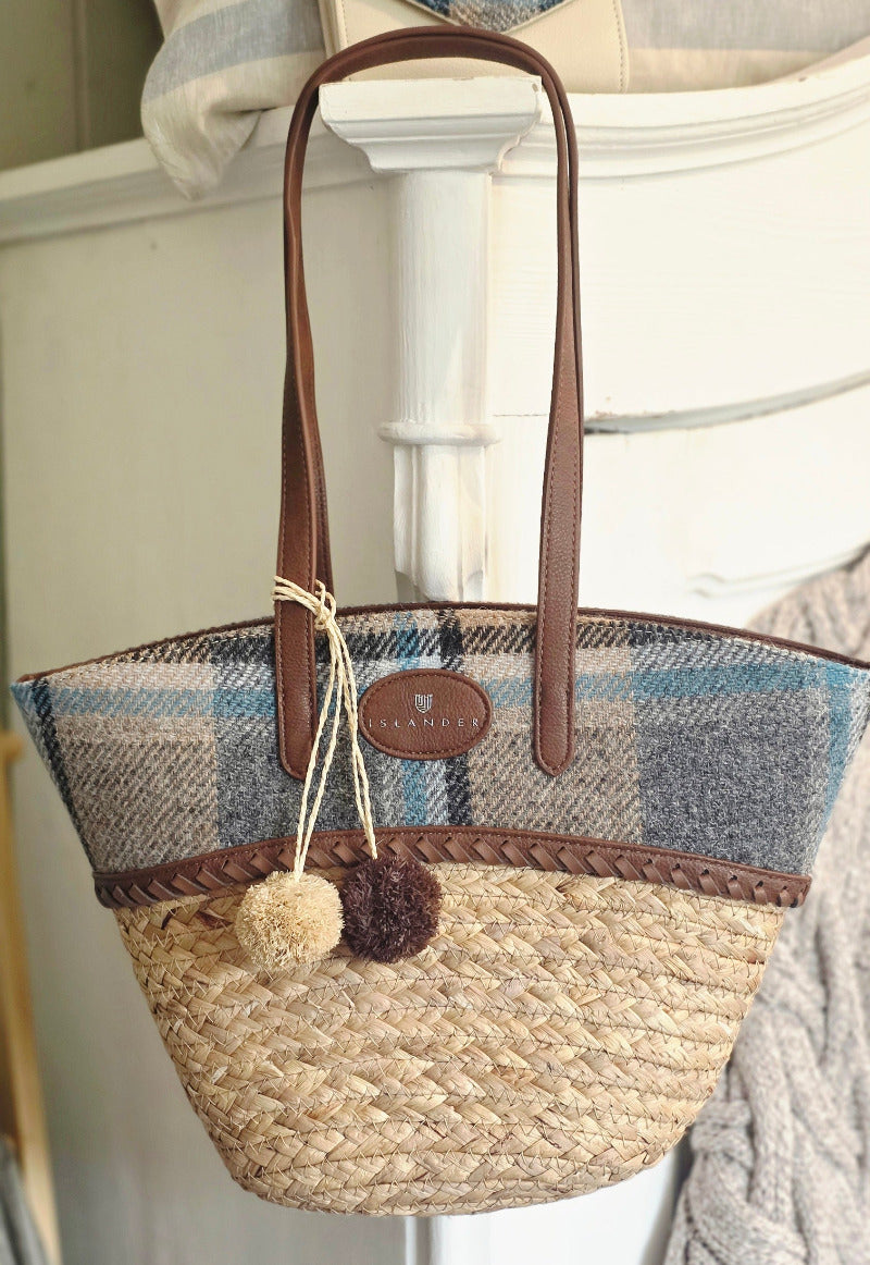 Straw Basket Bag mit Harris Tweed®