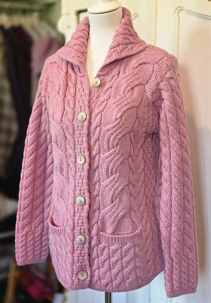 Supersofte Aran Strickjacke aus Merinowolle