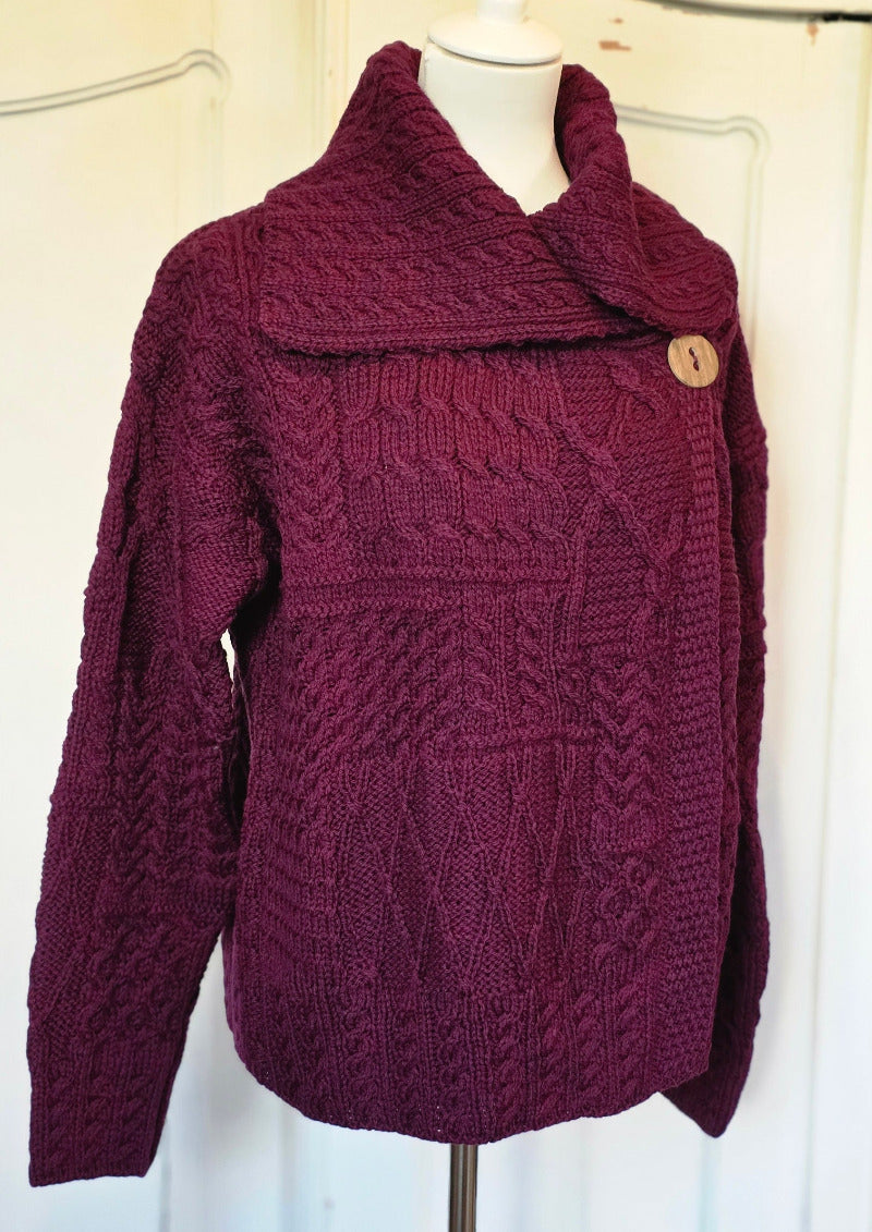 Damen Merino Cardigan mit Knopf und großem Kragen - Berry