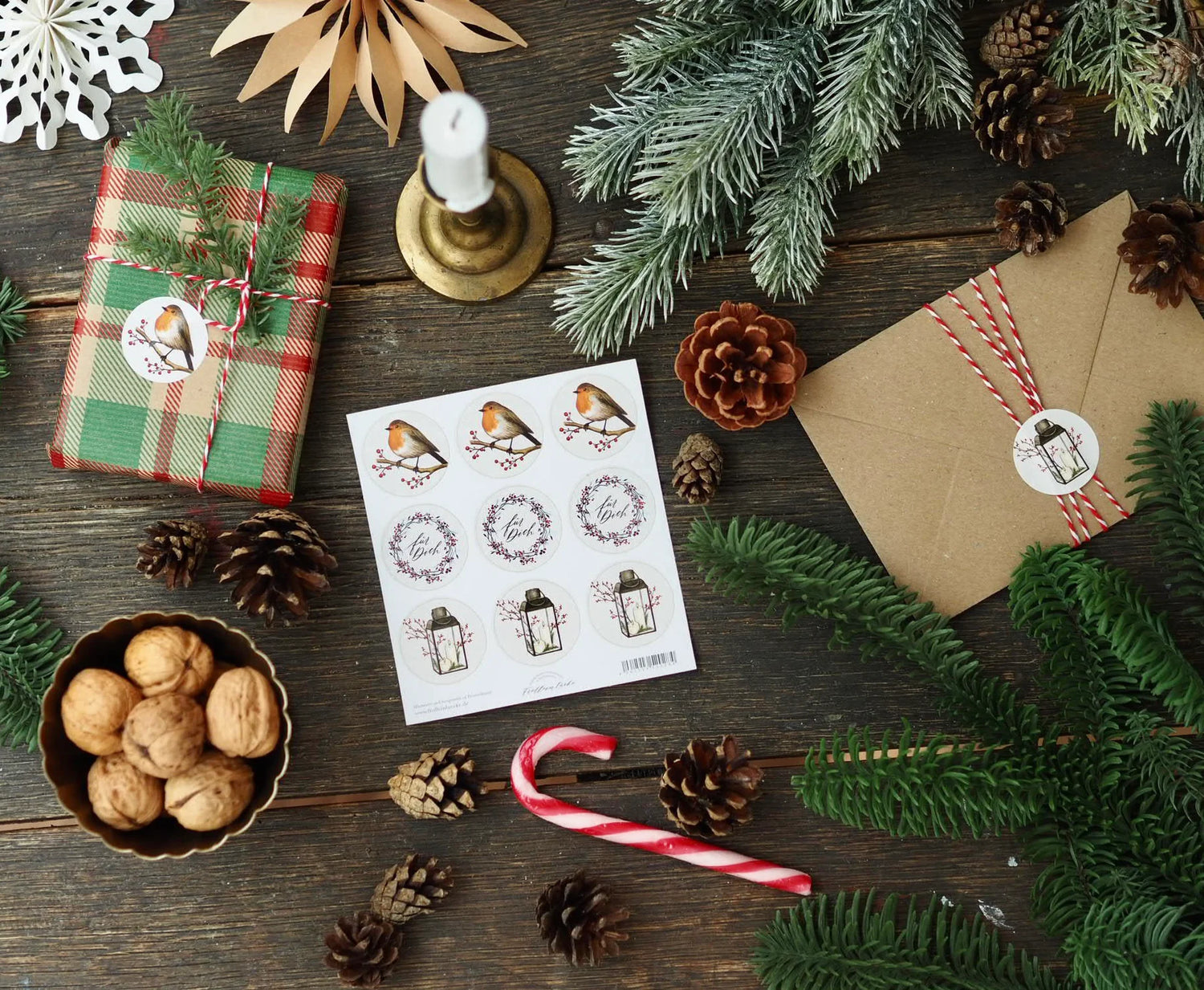 Weihnachtsaufkleber „Festliches Rot“