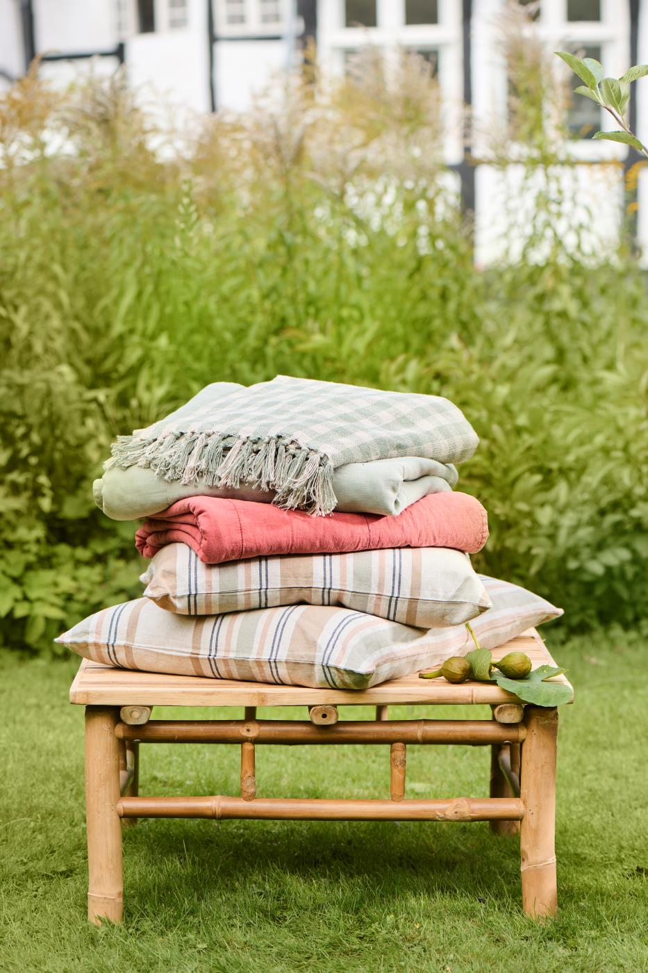 Kissenbezug leinenfarbig mit Streifen