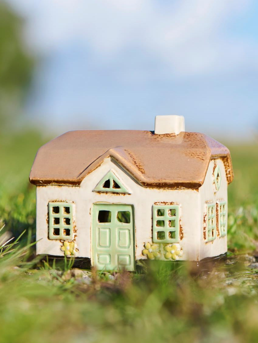 Teelichthaus Ebeltoft grüne Fenster