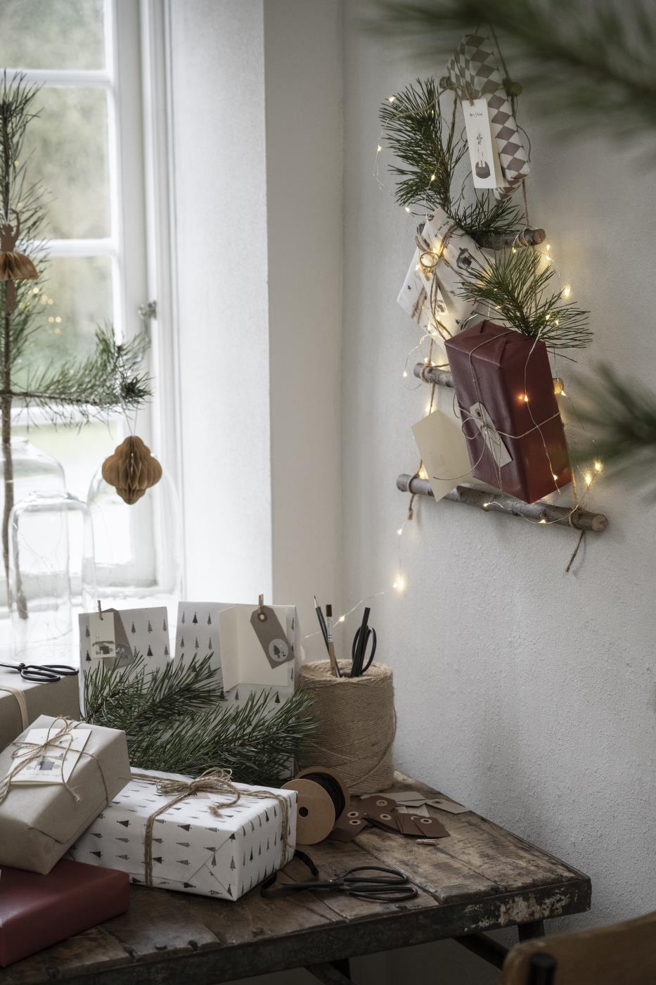 Tannenbaum aus Zweigen