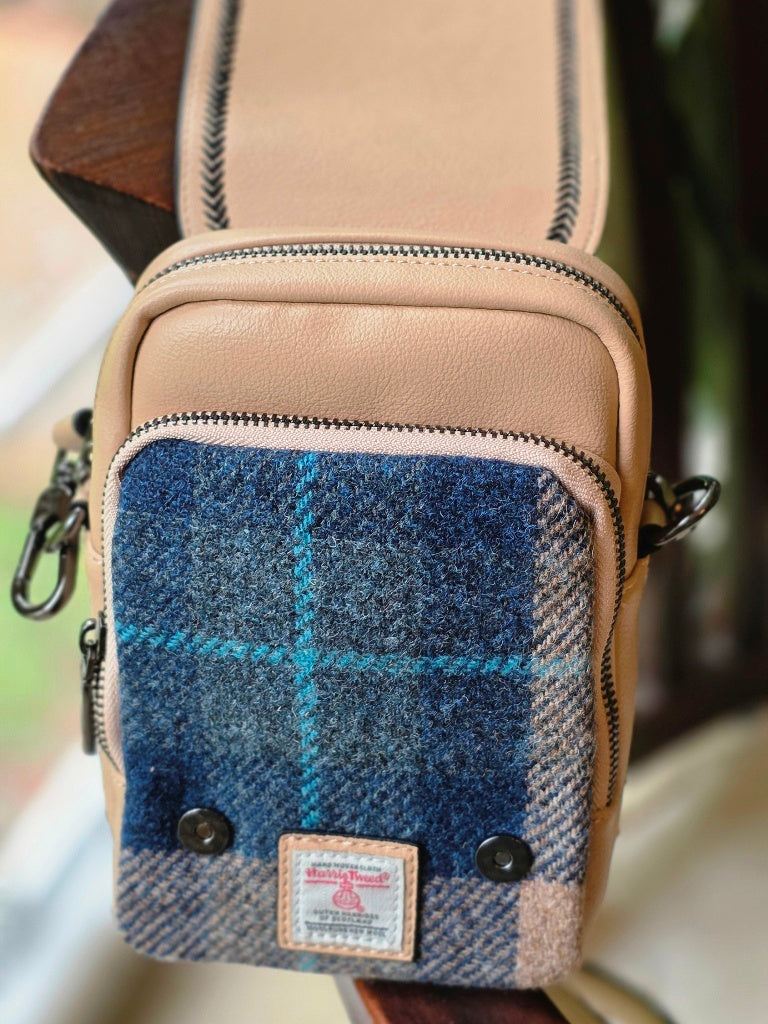 The Baby Jura Crossbody Navy Beige