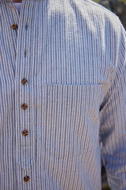 Vintage Grandfather Shirt mit Stehkragen Elfenbein Nadelstreifen