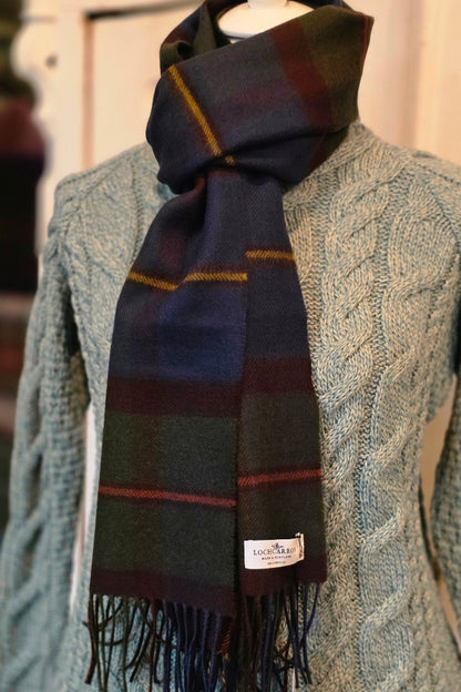 Darwin MacLeod of Harris Antique Oversized Lambswool Schal