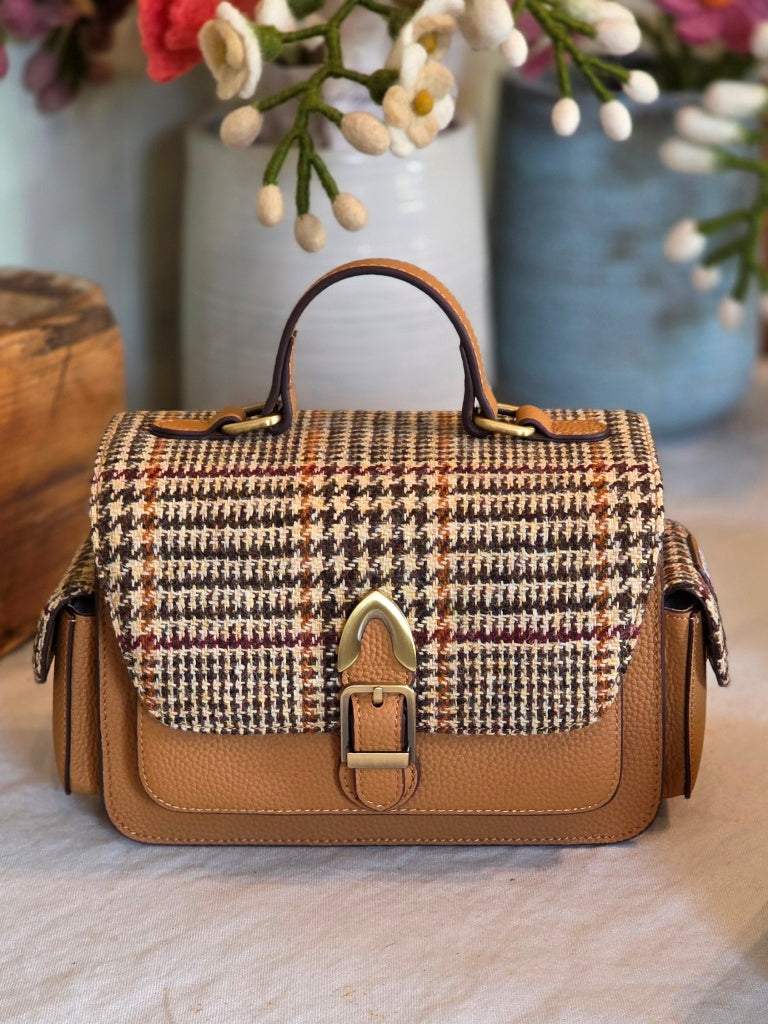 The Melrose Crossbody Beige Dogtooth