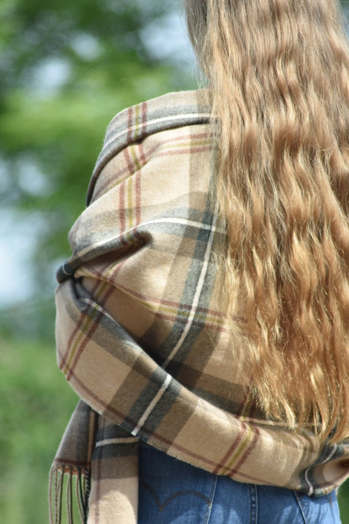 Lambswool Stola Saskatchewan Weathered Canadian Tartan