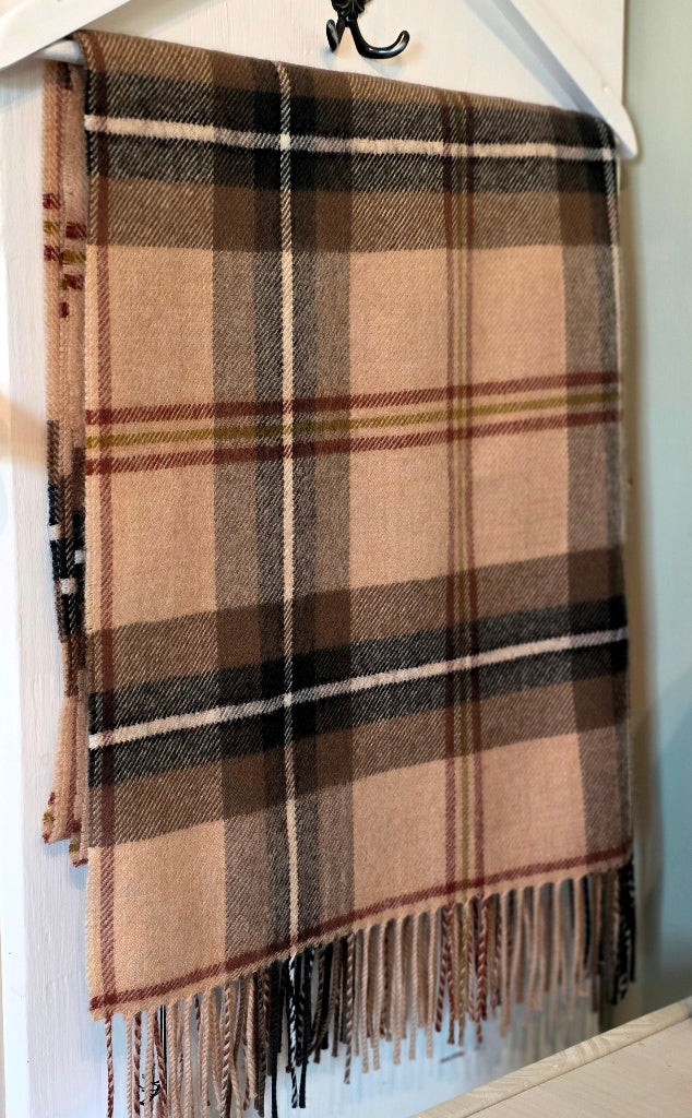 Lambswool Stola Saskatchewan Weathered Canadian Tartan