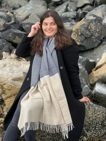 Merino Lambswool Stola Basswood &amp; Smoke Stripe