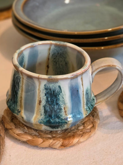 Tasse Kalmar breite staubig blaue Streifen