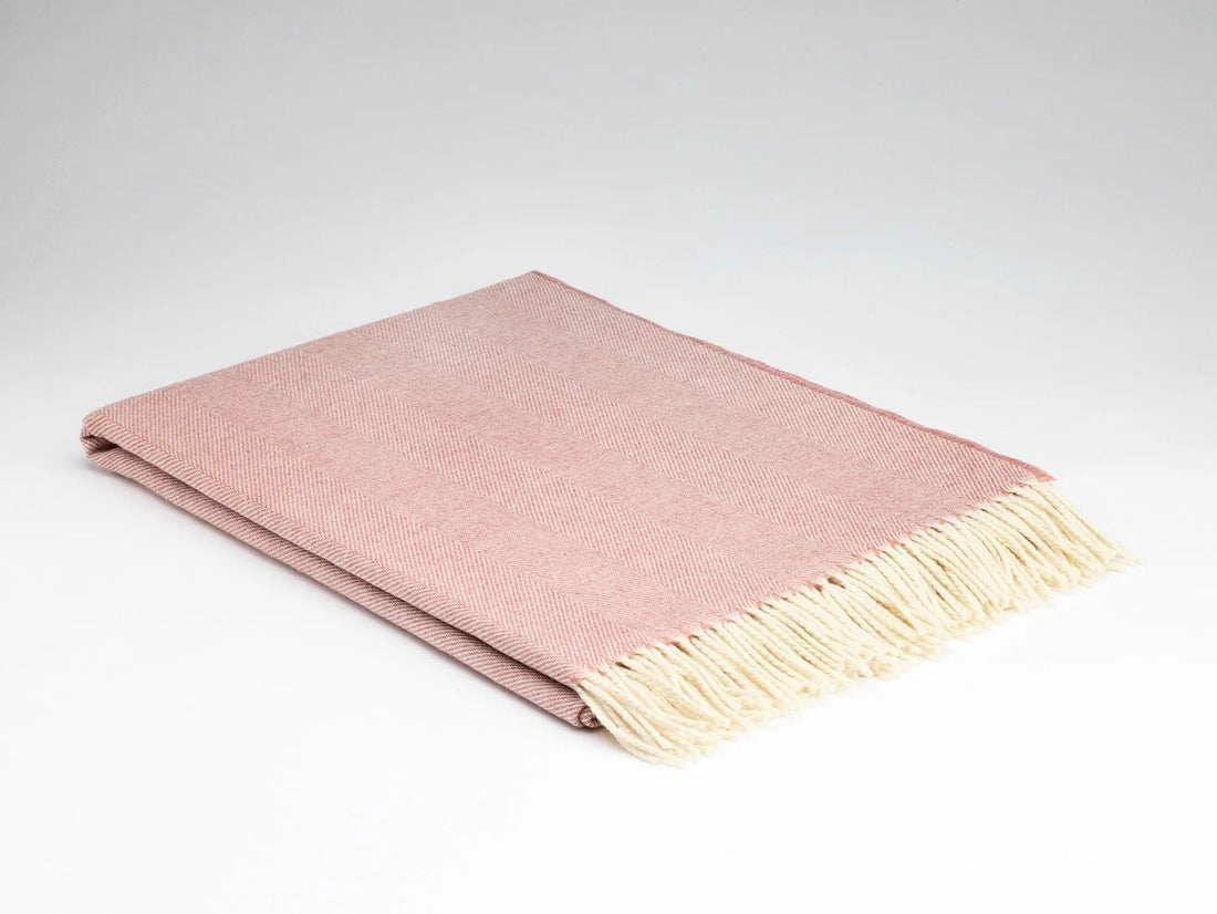Merino Lambswool Wohndecke Rosebay