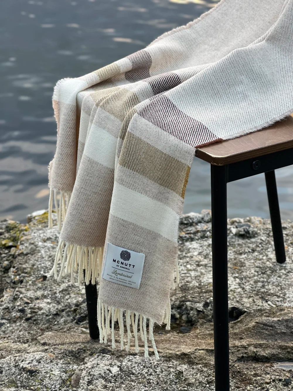 Merino Lambswool Wohndecke Toffee Roast